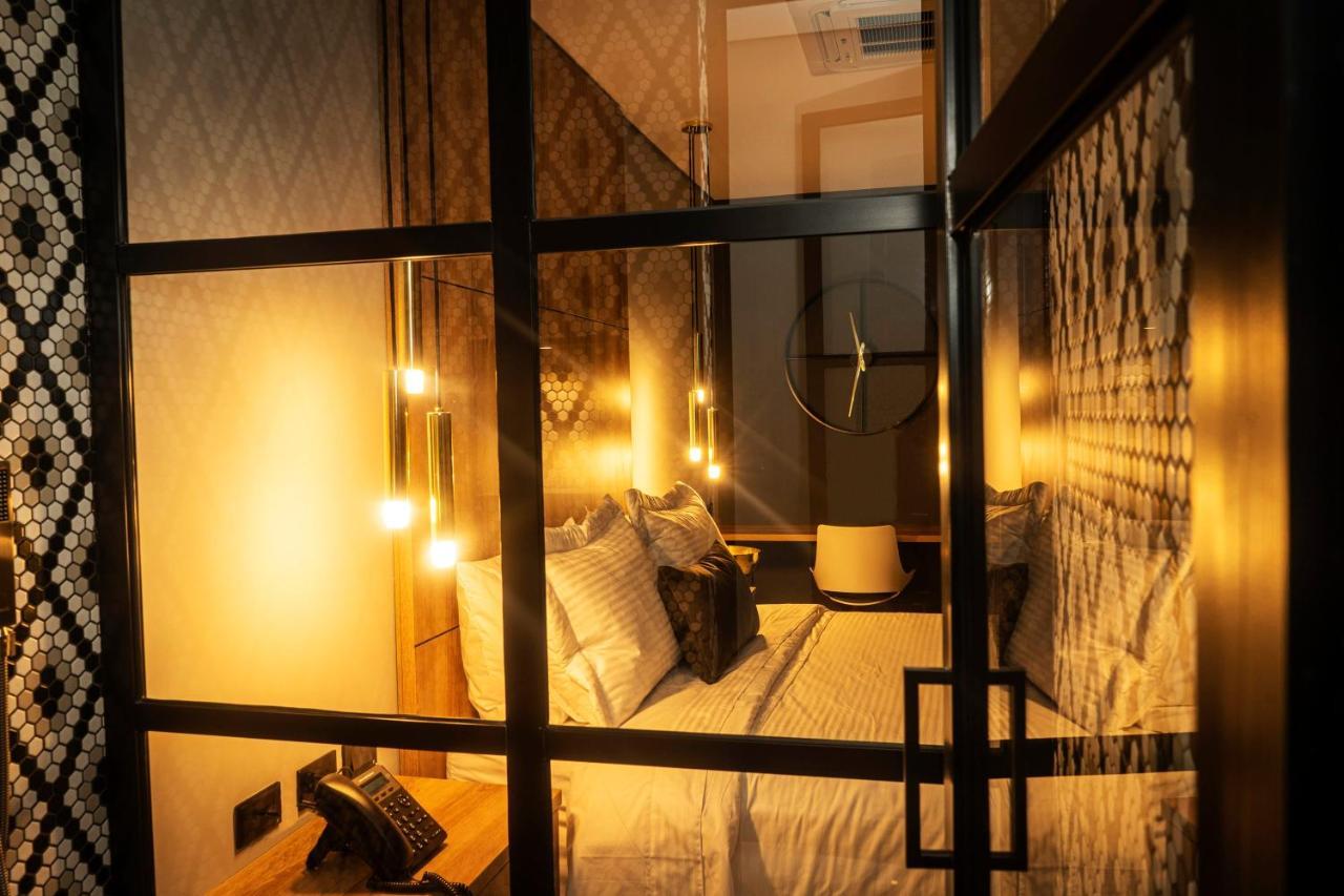 Cavalta By Bernalo Hotels Medellín Exterior foto A room at the hotel