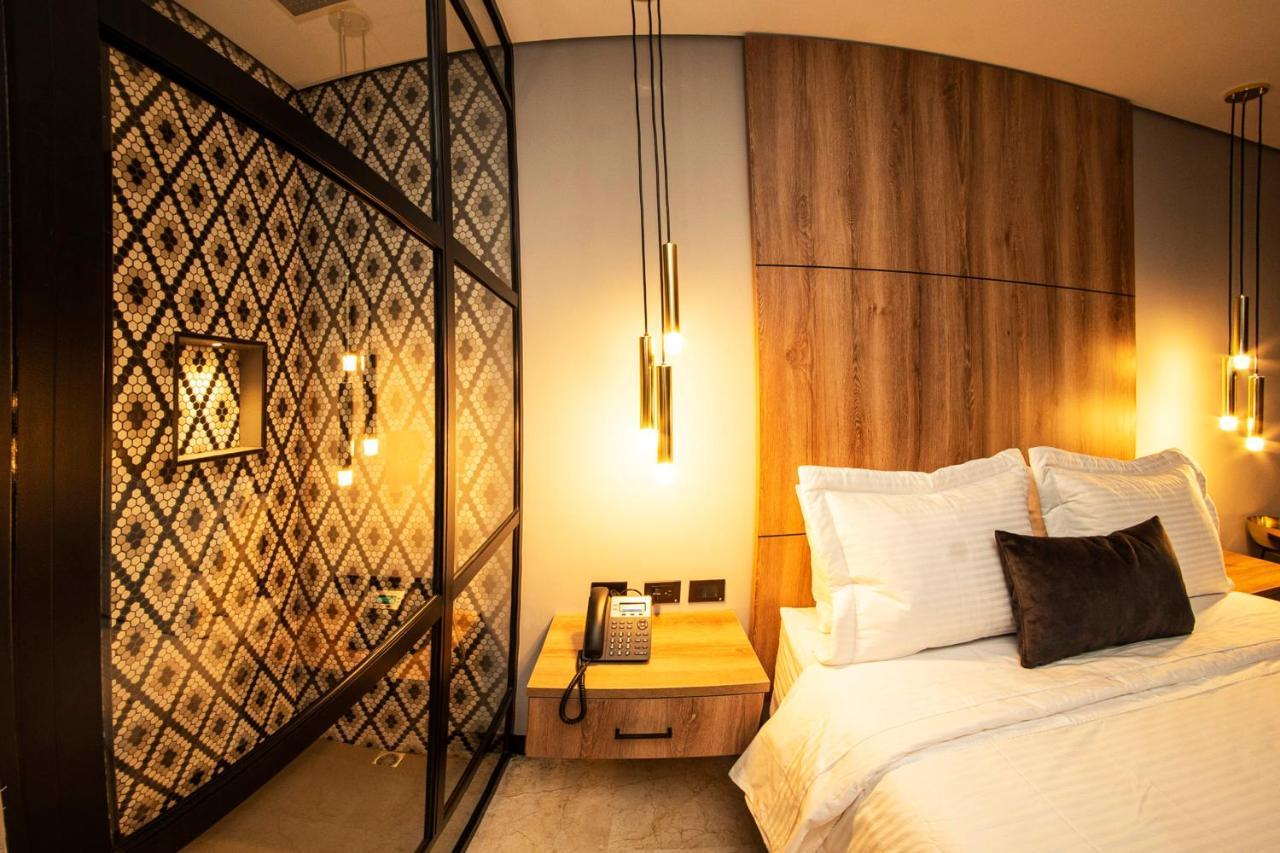 Cavalta By Bernalo Hotels Medellín Exterior foto A bedroom at the hotel