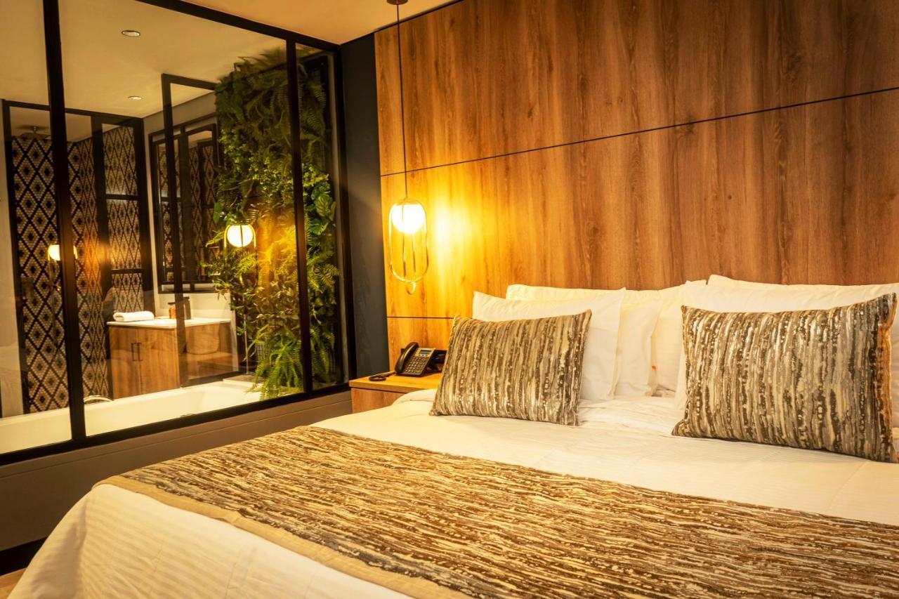 Cavalta By Bernalo Hotels Medellín Exterior foto A room at the hotel