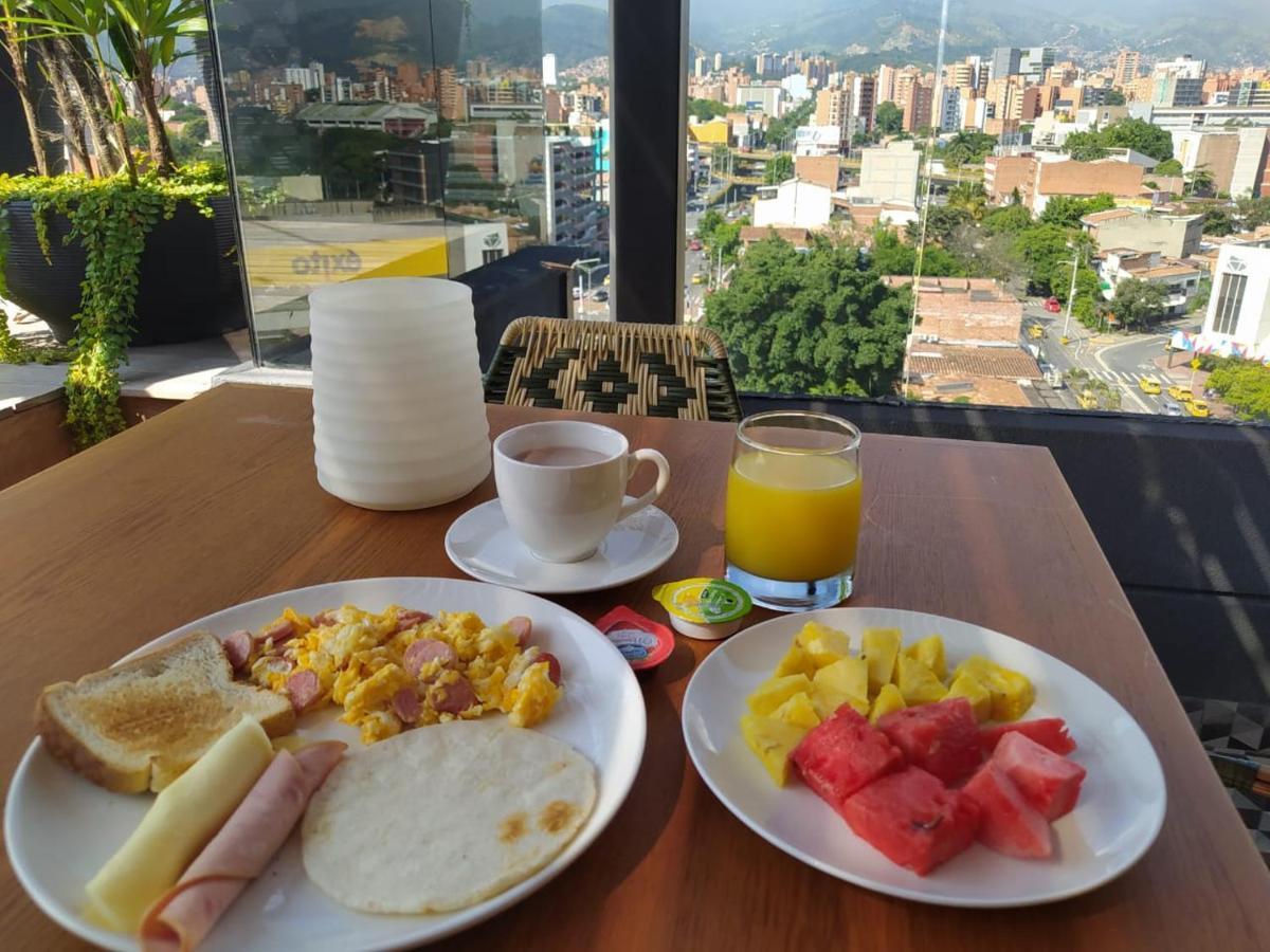 Cavalta By Bernalo Hotels Medellín Exterior foto A breakfast in Bogotá, Colombia