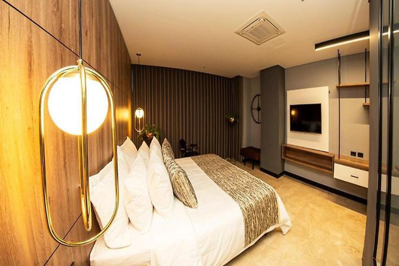 Cavalta By Bernalo Hotels Medellín Exterior foto A bedroom at the hotel